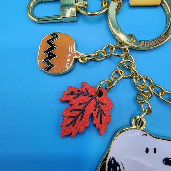 Loungefly Peanuts Snoopy & Woodstock Vampire Halloween Fall Keychain Charm NEW - Picture 6 of 11
